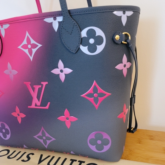 Louis Vuitton Midnight Fuschia Neverfull MM Monogram Giant Flower Bag **No Pouch - Picture 7 of 17